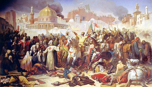 9. Kudüs’u ele geçiren Haçlı birlikleri Müslüman ve Yahudileri kadınlar ve çocuklar dahil olmak üzere katletmiş. Aktarılanlara göre katliam o kadar büyükmüş ki Haçlılar bileklerine kadar kan içinde kalmışlar.