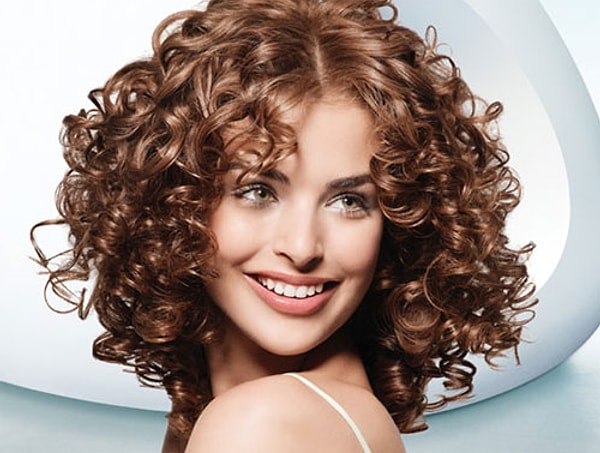 2. Через какое время можно мыть волосы после химической завивки?