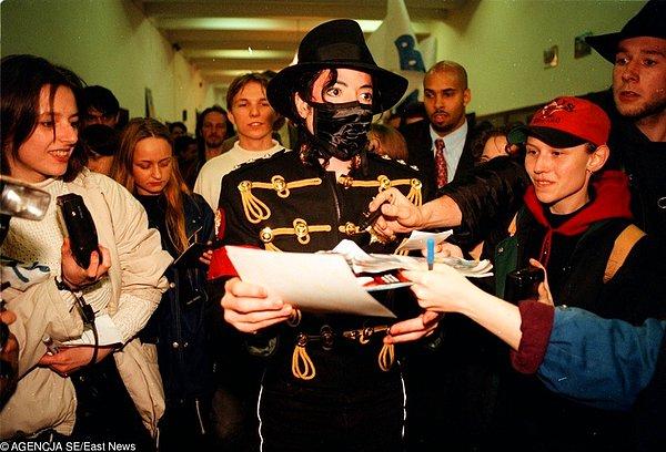 79. Amerikan pop yıldızı Michael Jackson Polonya konserinde - 1996