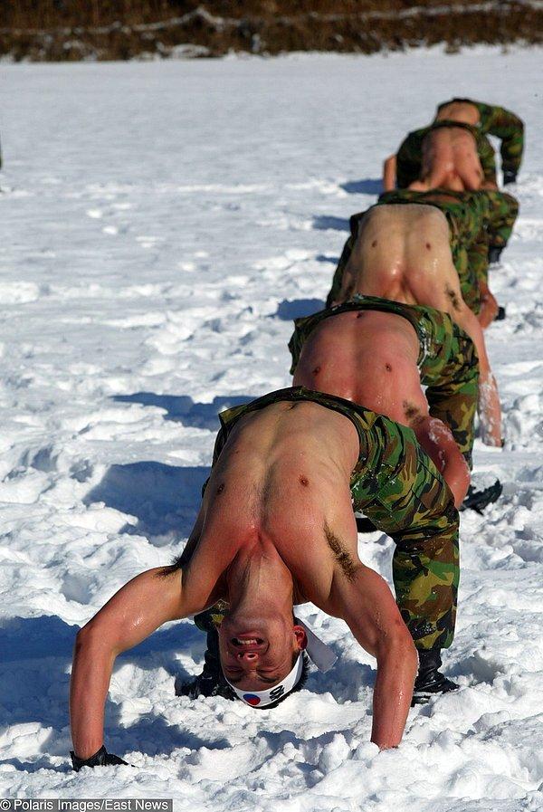 91. Bir kış eğitimi egzersizi sırasında Güney Kore özel kuvvetleri - 2008