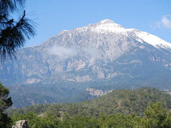 3. Царь всех богов на горе Олимп?