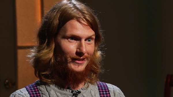 4. Перед вами триумфатор 11 сезона. Как его зовут?