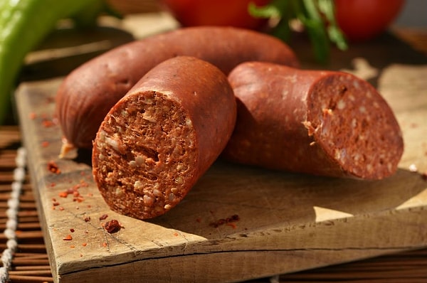 12. Как насчет колбасы, срок которой истек 4 дня назад?