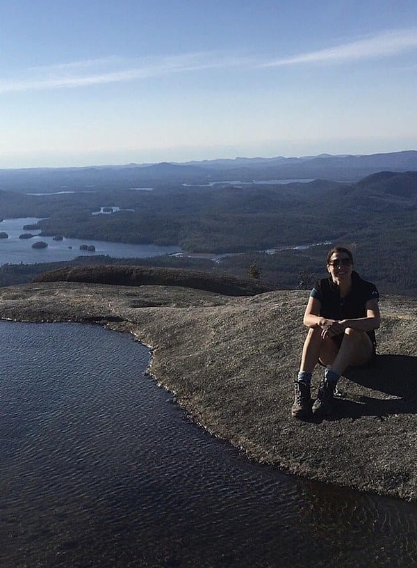 12. Женщина-гигант?