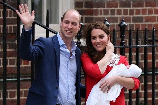 Prens George ve ablası Prenses Charlotte’tan sonra tahtın beşinci varisi olan Prens Louis Kensington Sarayı'nın Twitter hesabından yapılan açıklamada, 3 kilo 800 gram ağırlığında dünyaya gelmişti.