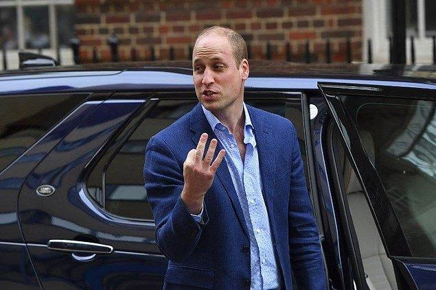 Hastane çıkışında bebişin fotoğrafını çekmek için saatlerce bekleyen basınla şakalaşan Prens William artık eşi ile birlikte 3 kat daha fazla endişelendiklerini söylemişti.