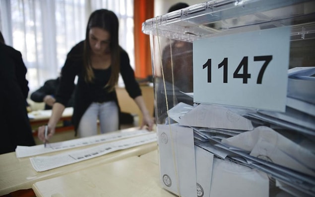 Venedik Komisyonu, referandumun OHAL kalkana kadar ertelenmesini talep etmişti.