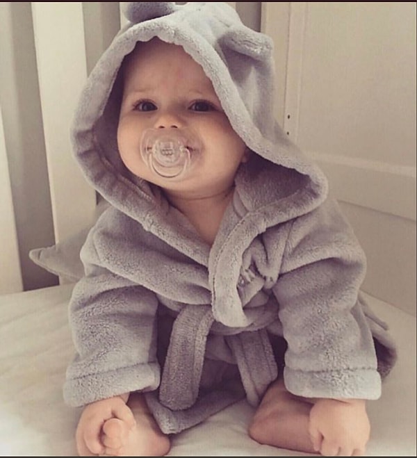 14. "И халатик потом не забудьте накинуть!" 💐