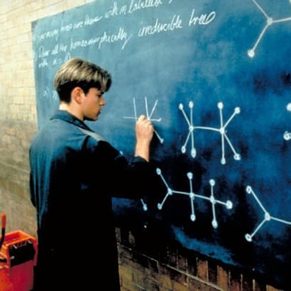 7. В оригинальный сценарий «Умницы Уилла Хантинга» Бен Аффлек и Мэтт Деймон специально вставили сексуальную сцену между геями, чтобы увидеть, кто вообще прочтет его. Харви Вайнштейн заметил из ряда вон выходящий момент. Его они и наняли.