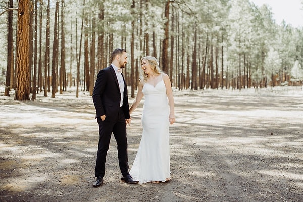 13. А вот и настоящая первая встреча жениха и невесты