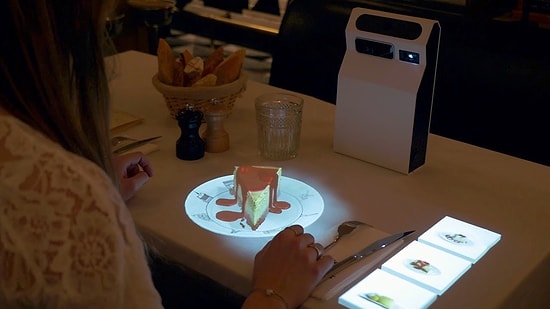 Yakın Gelecekte Restoran Menüleri Hologramla Önümüze Yansıtılabilir!