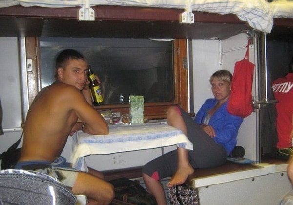 2. Романические вечера в поездах - они такие... ❤️