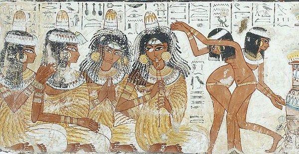 1. Alkolün su gibi tüketildiği, cinsel ilişkinin haddi hesabının olmadığı Antik Mısır'ın kurtuluş günü: "Sarhoşluk Festivali"