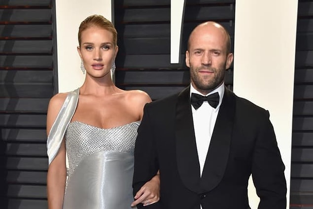4. Sence Rosie Huntington Whiteley ve Jason Statham arasında kaç yaş fark vardır?