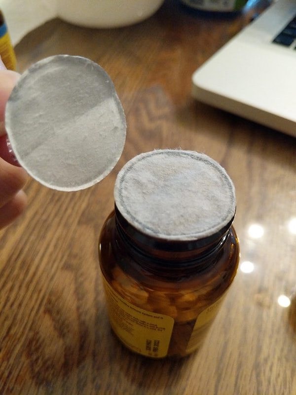 13. Мелочь, а подбешивает :)