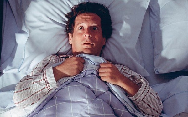 Кстати, если у вас есть какие-нибудь проблемы со сном, не стесняйтесь обратиться к доктору. Помните, что ваш организм должен получать полноценный отдых.