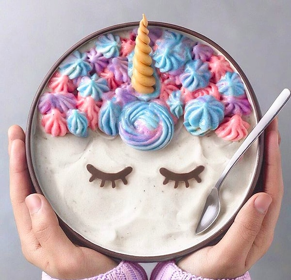 10. Выпускной у талантливого изготовителя смузи уже в декабре. В будущем он хочет связать свою жизнь с искусством и творчеством.