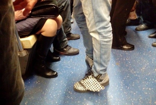 9. Точно сбежал с концерта Леонтьева или Киркорова!