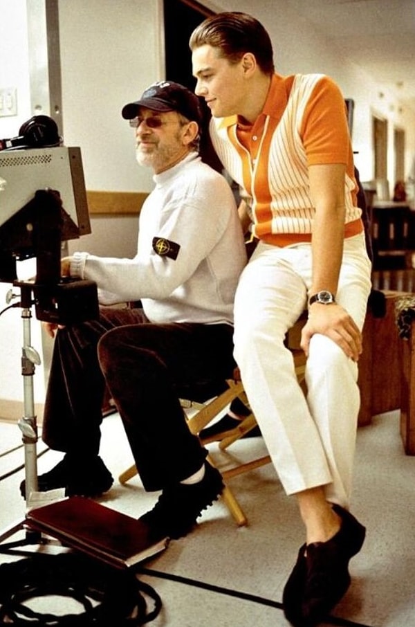 4. Стивен Спилберг и Леонардо Ди Каприо на съемках «Поймай меня, если сможешь», 2002 год.