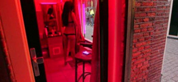 Kiraya verdikleri evleri 3 seks işçisi kadın tarafından 'randevu evi' haline getirildi.