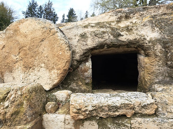 6. Летучая мышь привела вас к дверям в потайные комнаты. Какую из них вы хотите открыть?