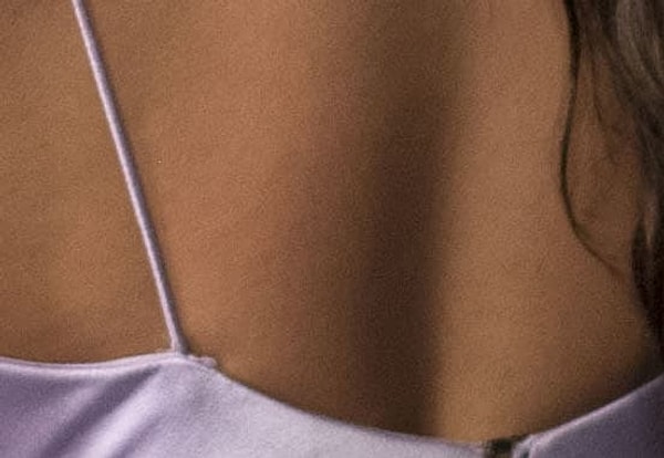 8. Чья спина перед вами?