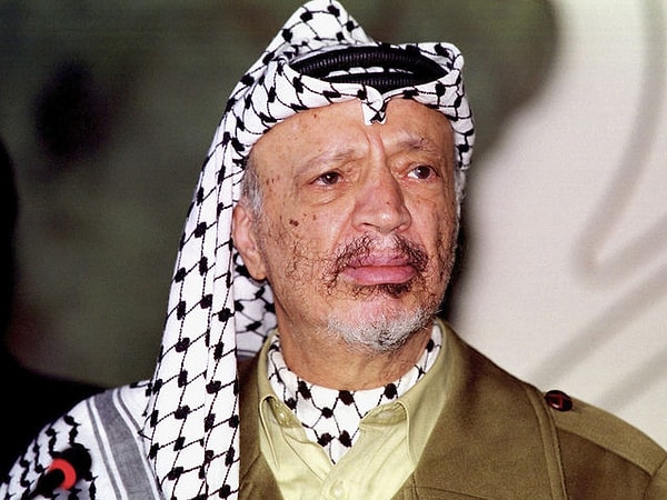 8. Как звали этого политика?