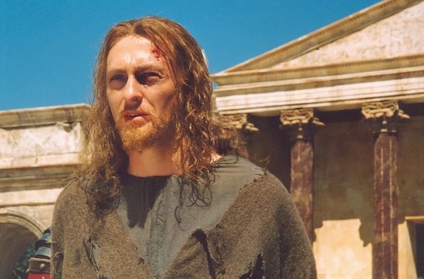 5. Узнаете, откуда этот персонаж, сыгранный Безруковым?