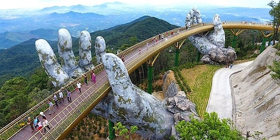 Только что открывшийся мост во Вьетнаме выглядит как декорации к "Властелину колец"!