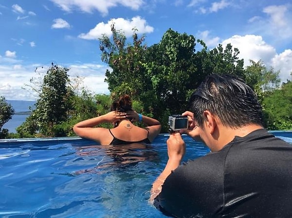 26. Вы арестованы за использованием своего мужа в качестве бесплатного фотографа. Руки за голову!