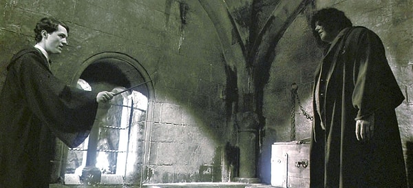 2. На каком году учебы Хагрида исключили из Хогвартса?