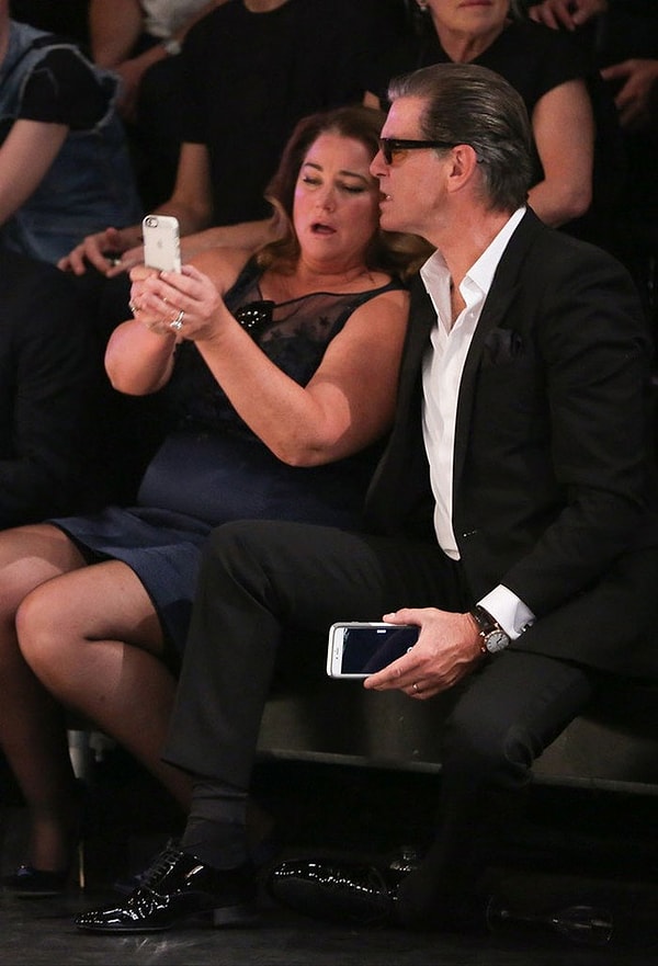 9. Броснан утверждает, что секрет счастливого брака заключается в том, что нужно уметь проводить время вместе