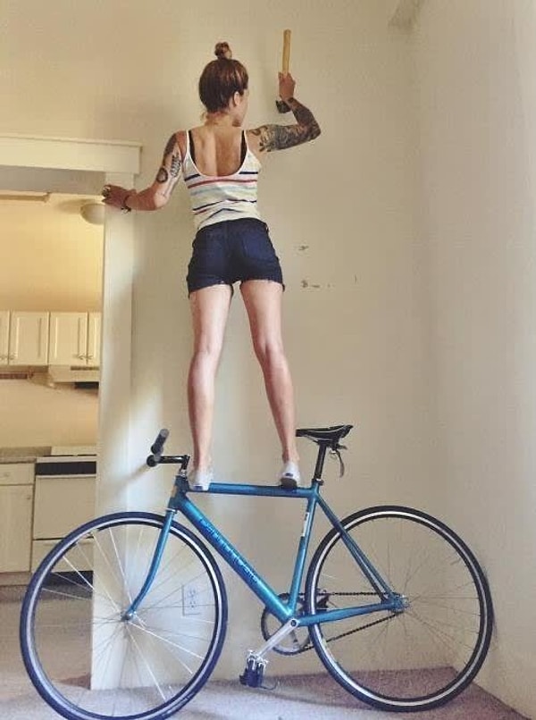 9. Женщины живут дольше мужчин, говорите?