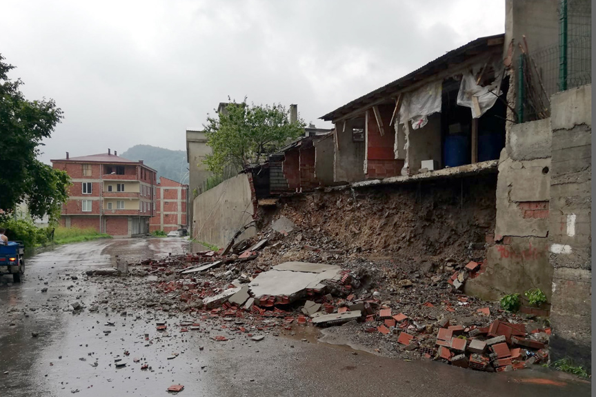 Orduda Sel Felaketi: Köprüler Yıkıldı, Binaları Su Bastı, Yüzlerce Kişi Mahsur Kaldı 5