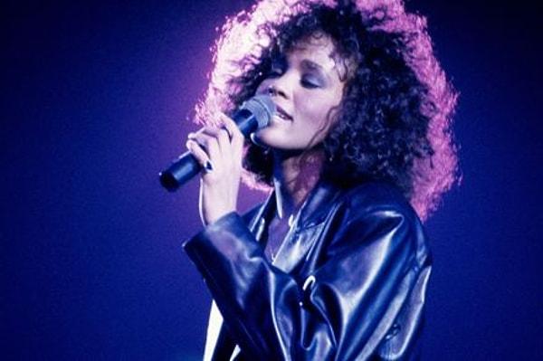 Whitney Houston'un ilk hiti 1984'te yaptığı 'Hold me' isimli şarkı. Albümden çıkan "Saving all my love for you", "Greatest love of all" ve "How will i know" gibi parçalar da ABD listesi Billboard Hot 100'de zirveye oturmuştu.