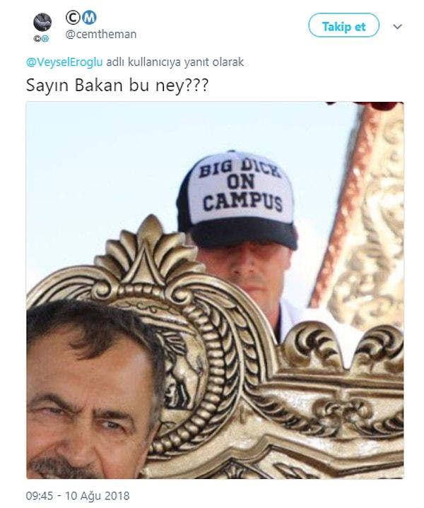 Bir kullanıcı, eski Bakan Veysel Eroğlu'na arkasında duran adamın şapkasını soruyor. Gerçekten o ne?