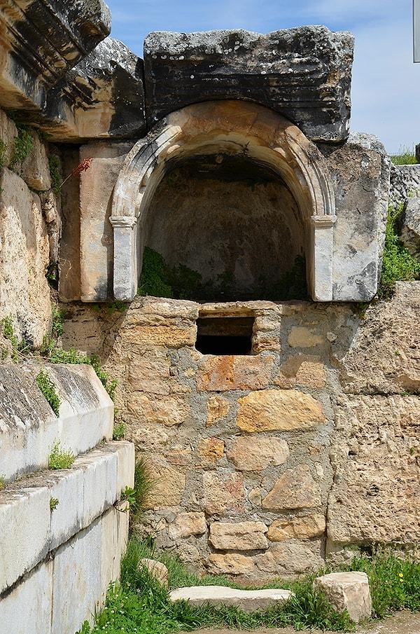 3. Plüton'un Kapısı, Türkiye
