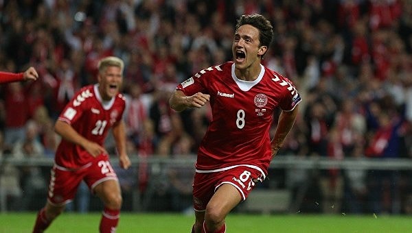 9. У Дании столько же очков, как и у Испании, поэтому две европейские команды делят девятое место.