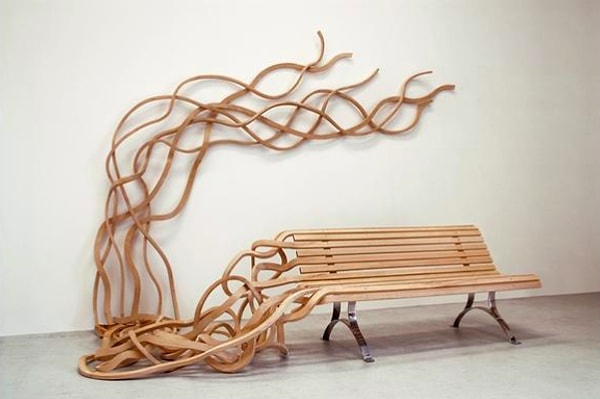 2. Главное, чтобы в эту лавку не попала какая-нибудь часть вашего тела, нога, например...