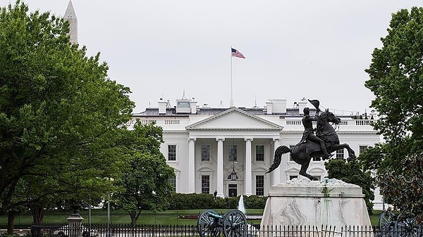 Washington Post köşe yazarı Jennifer Rubin:"Tarihe rezalet bir gün olarak geçti"