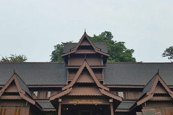 9. Алауддин Риайат Шах, султан Малакки