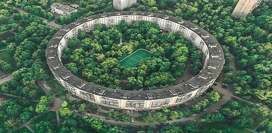 Пончикоподобные здания в Москве. Как их строили и зачем они нужны?