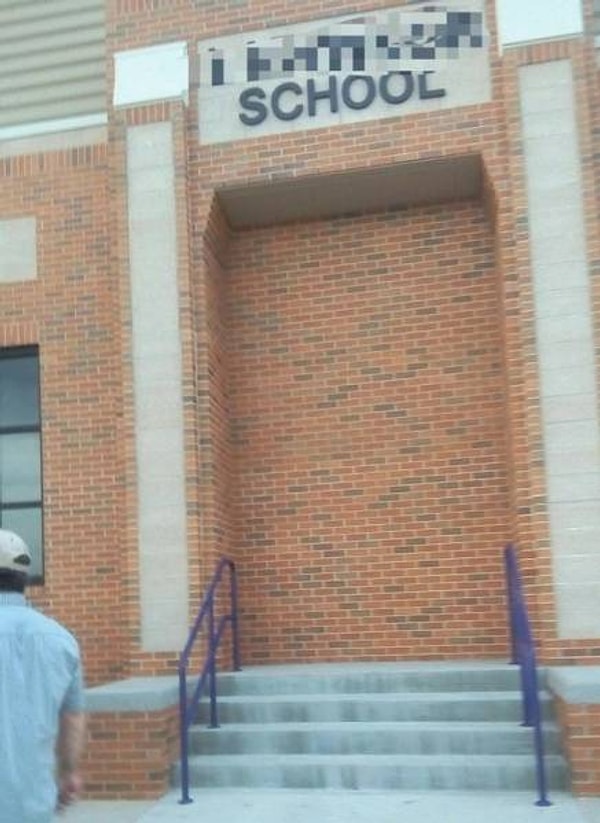 3. Хаха, все мы знаем, как называется эта школа ;)