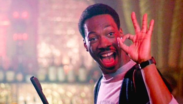 10. Удивительно талантливого комика зовут...