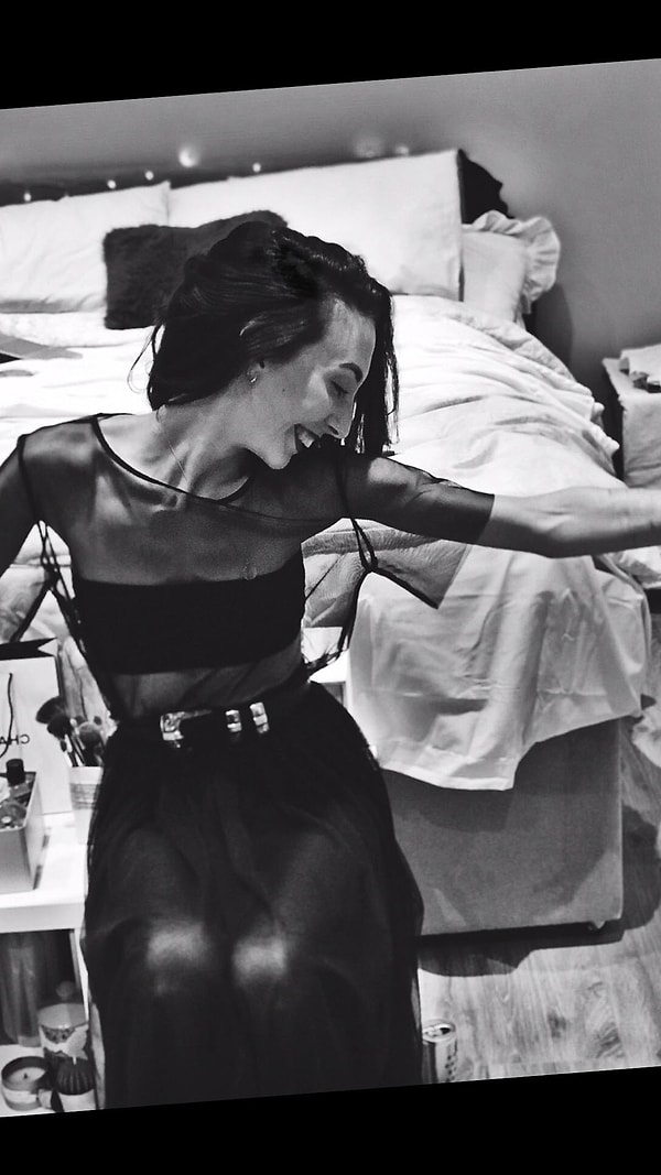 5. Это фото из оригинального поста Эмили, но оно отредактировано, потому что, оказывается, она потеряла куда больше волос, чем думала.