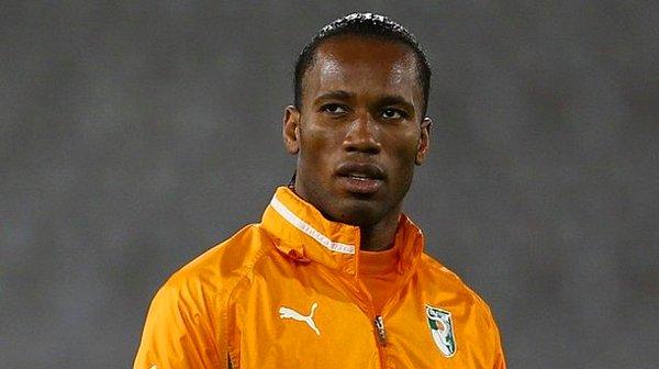 Gösterdiği performansla Fildişi Milli takımına davet edilen Drogba çıktığı ilk maçta golünü atmayı başarmıştı.