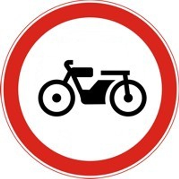 5. Что означает этот дорожный знак?