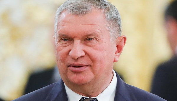 4. Четвертое место у главного исполнительного директора "Роснефти" Игоря Сечина.