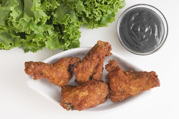 8. Какого цвета здесь не хватает?