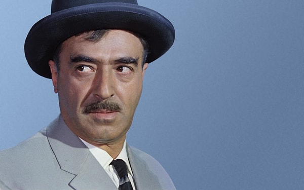 1. Начнем, кто на фото?